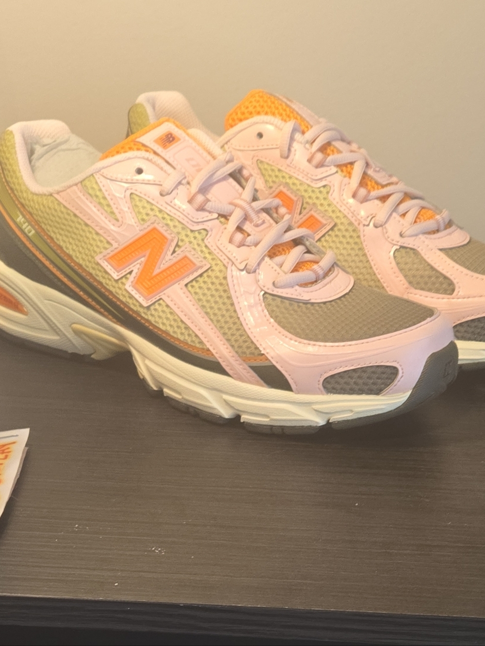 New Balance 740 Pink Green Lifestyle Sneakers Men’s 10.5 / Women’s 12 U740GP2 Ne
